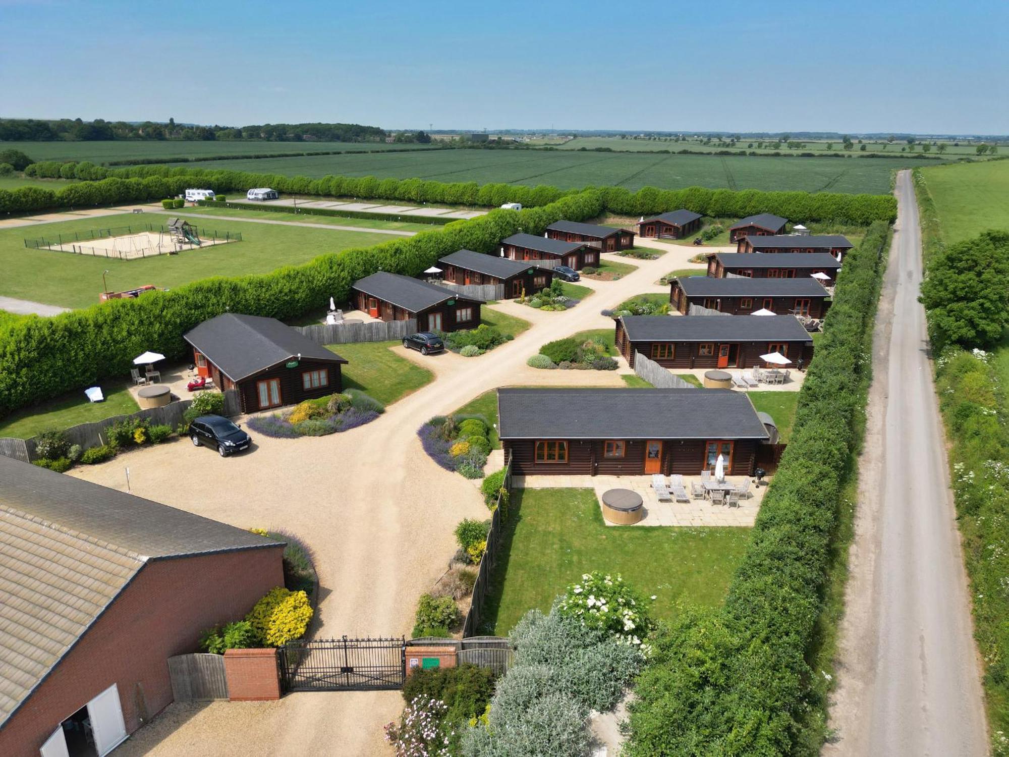 Ash Lodge Окем Екстериор снимка